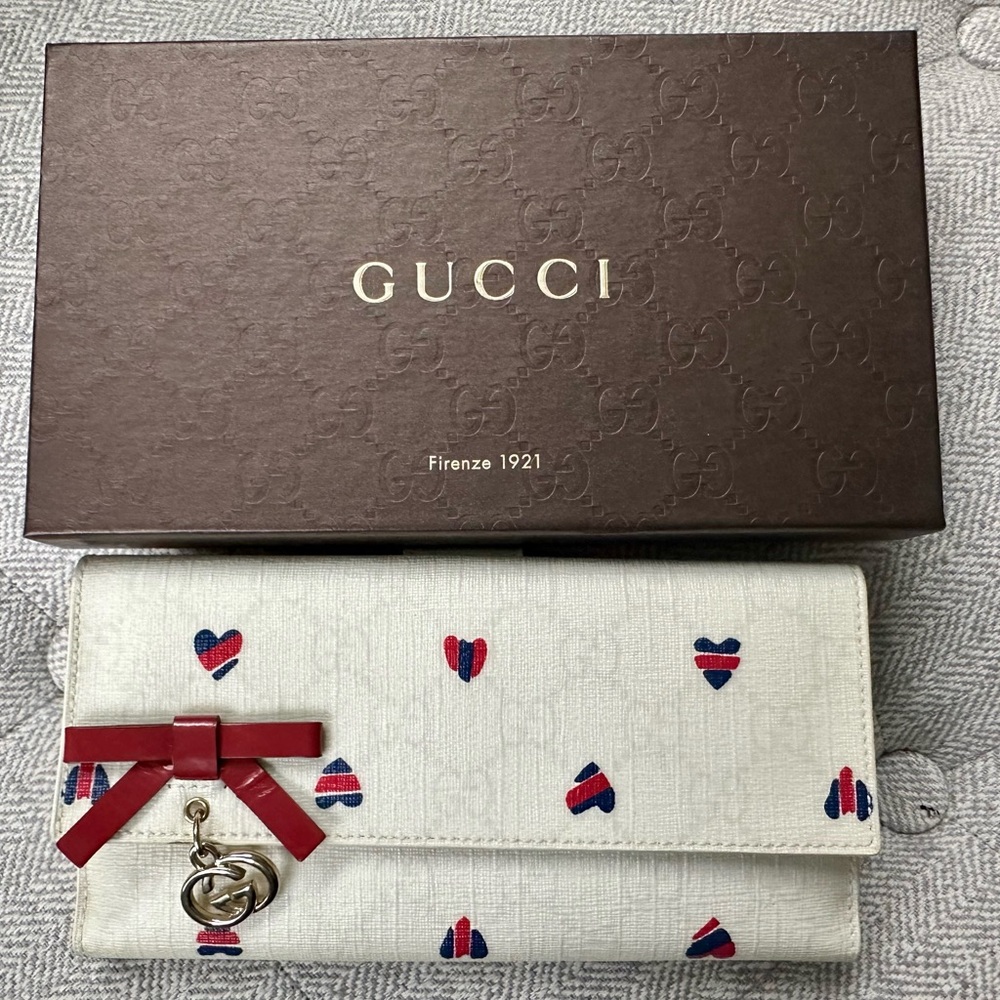 Gucci Interlocking GG Logo Leather Hearts Canvas Long Wallet w/ Box – Limited Ed